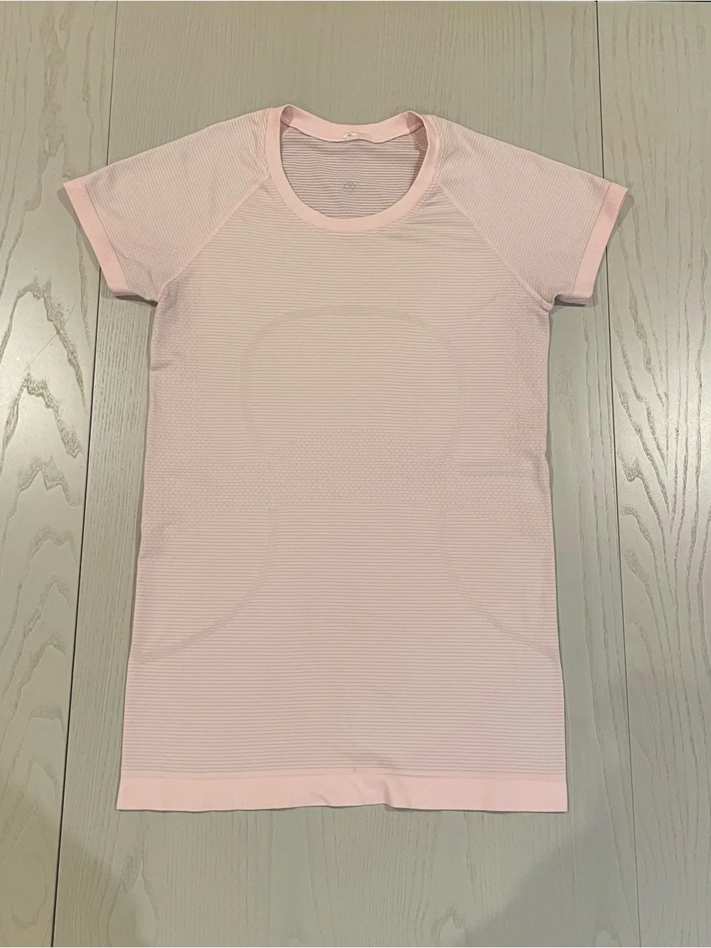 Lululemon Swiftly Tech Short Sleeve 2.0 Light Pink - Size 6